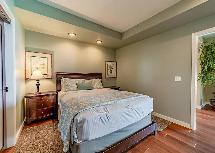 Whale Rock Suites